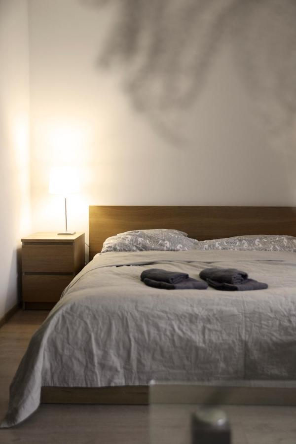 By The River And City Center - Comfortable Rooms ヴロツワフ エクステリア 写真