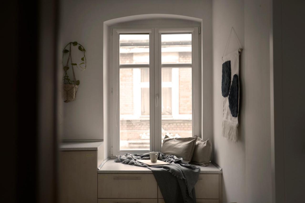 By The River And City Center - Comfortable Rooms ヴロツワフ エクステリア 写真