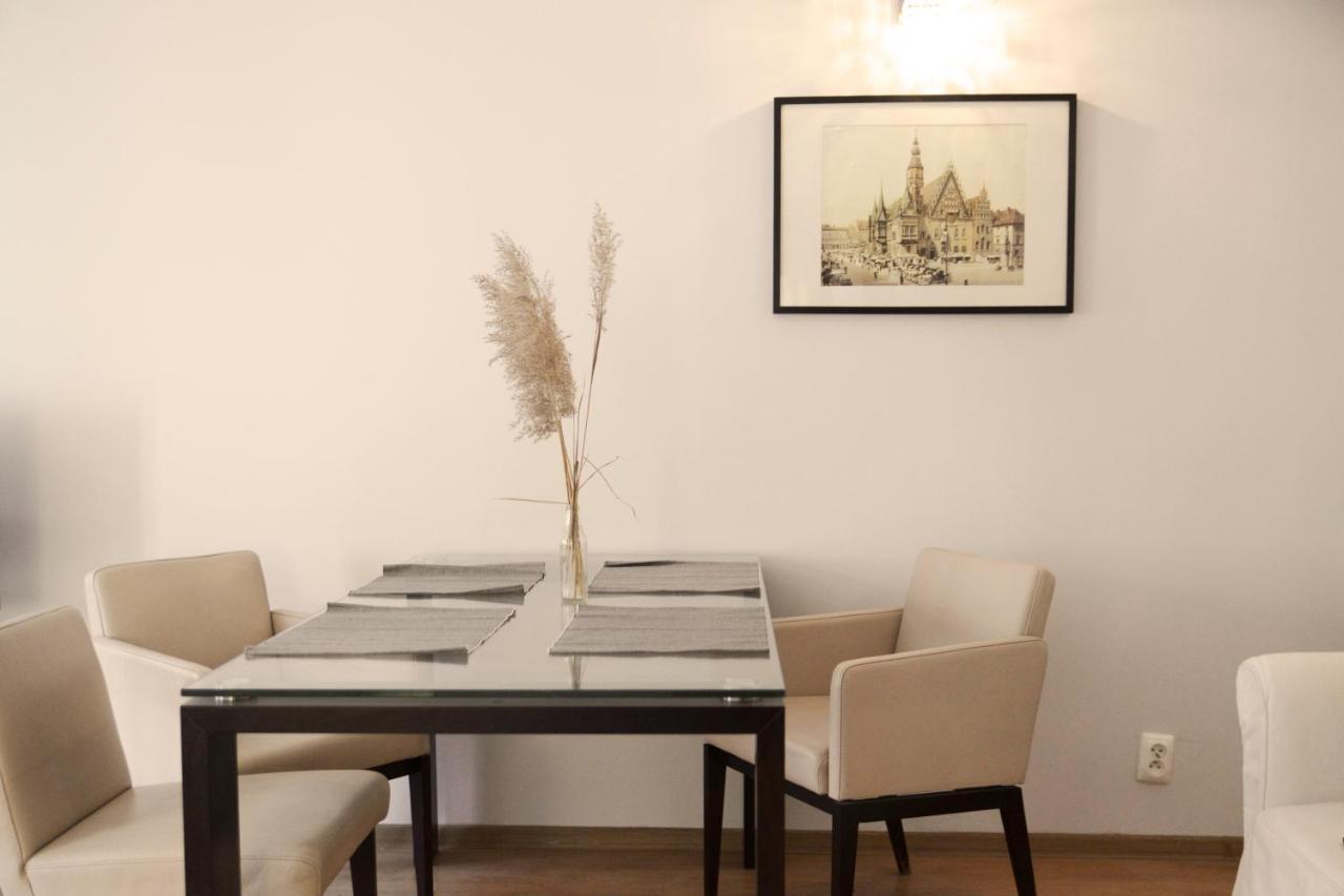 By The River And City Center - Comfortable Rooms ヴロツワフ エクステリア 写真