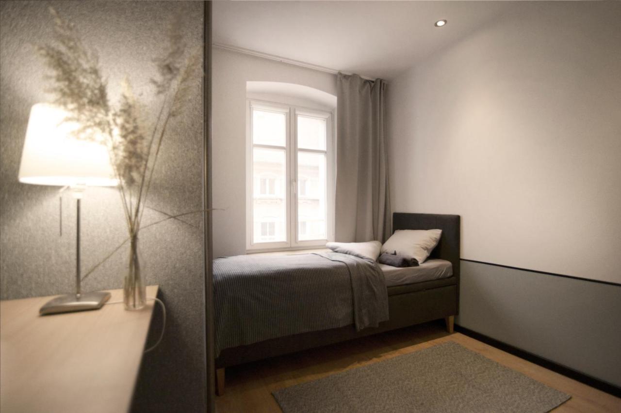 By The River And City Center - Comfortable Rooms ヴロツワフ エクステリア 写真