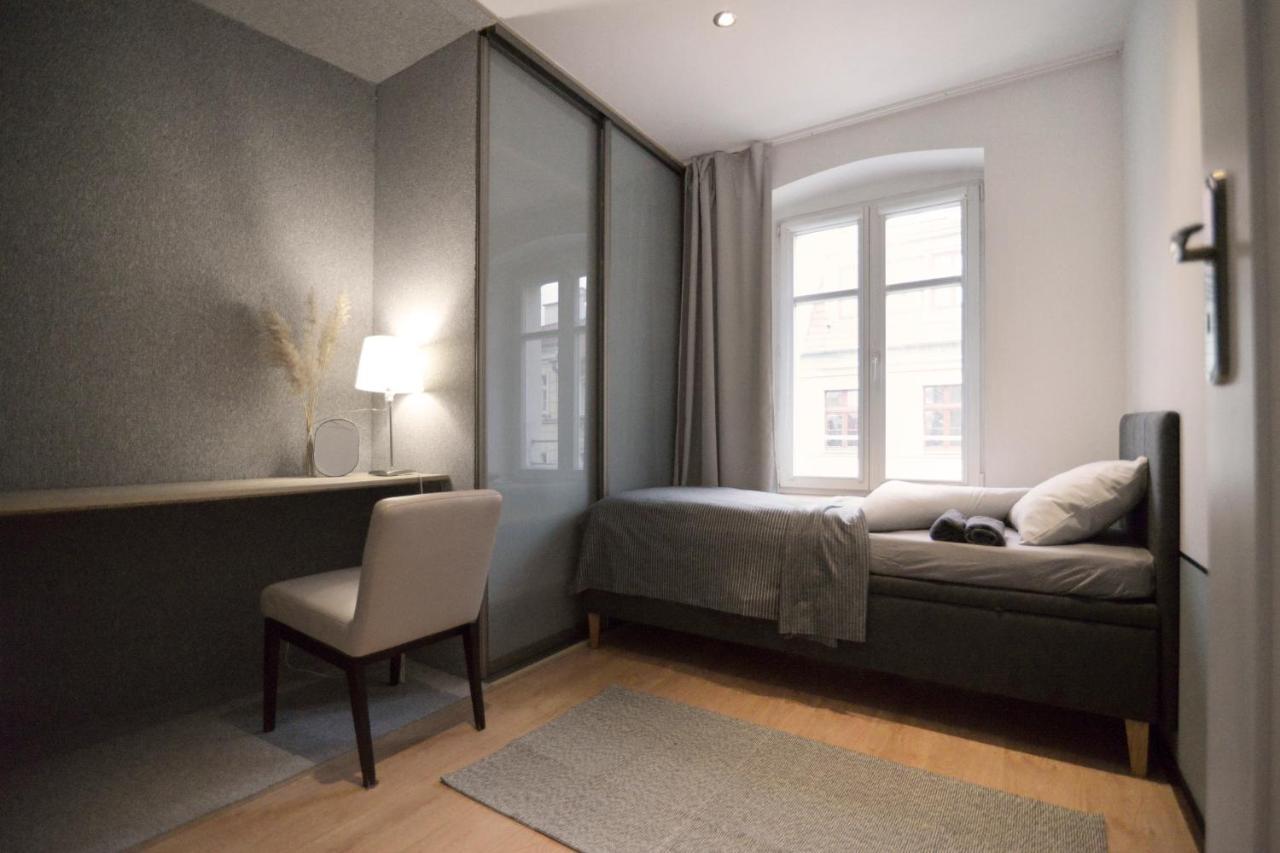 By The River And City Center - Comfortable Rooms ヴロツワフ エクステリア 写真