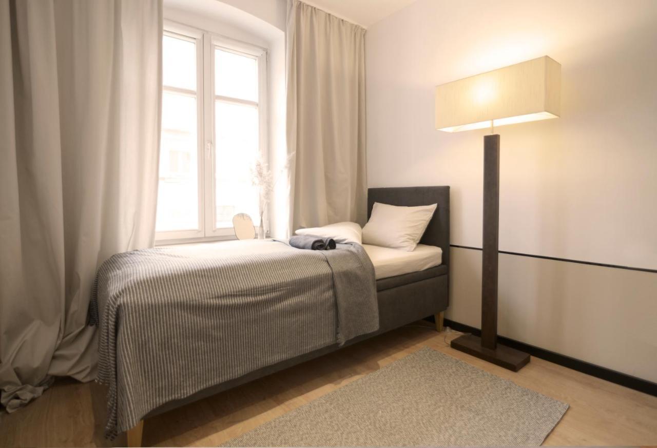 By The River And City Center - Comfortable Rooms ヴロツワフ エクステリア 写真